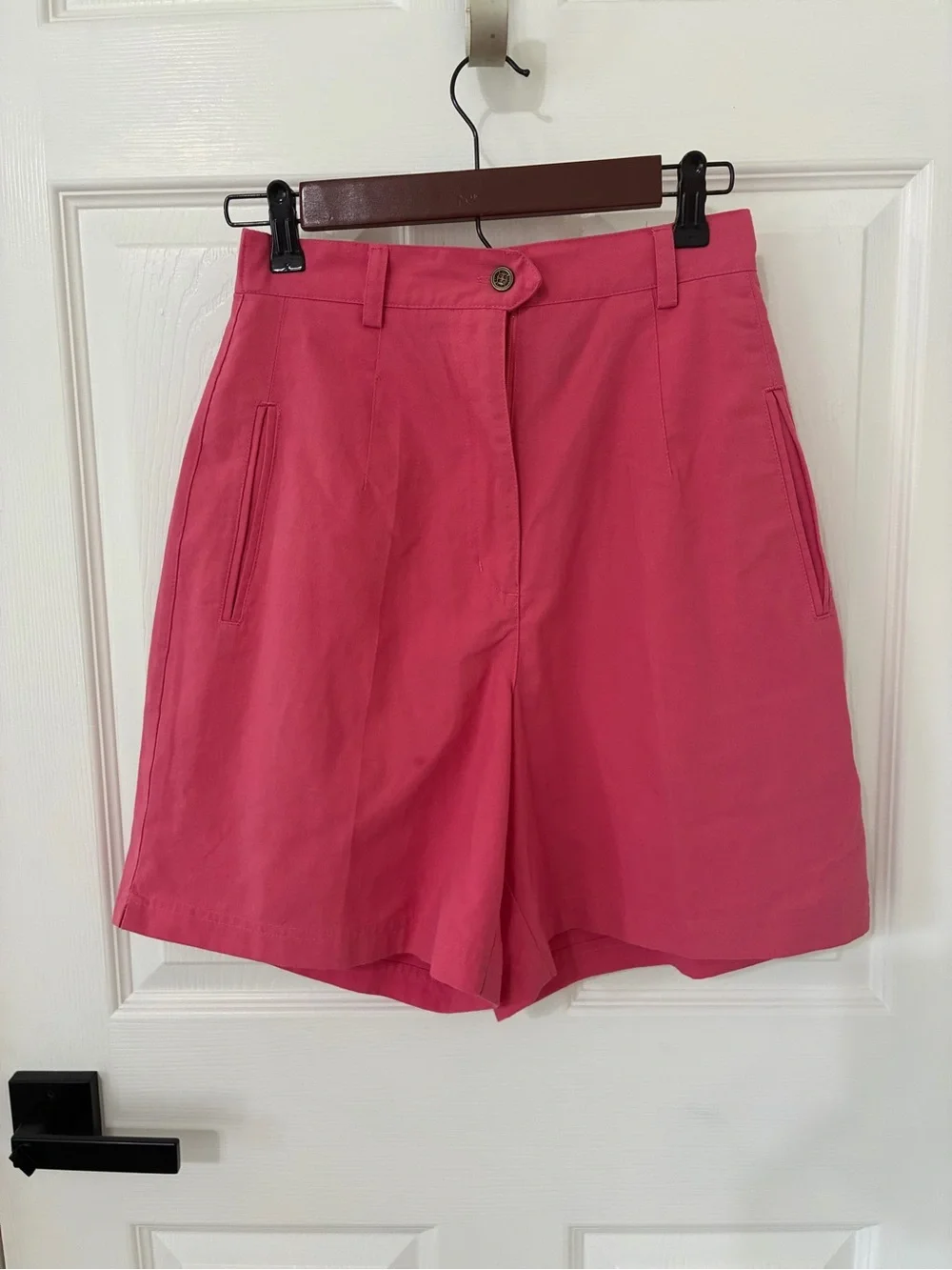 Karen Scott pink high waisted pleated Bermuda shorts, summer, 90s, preppy